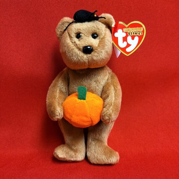 Hocus The Bear Holding Pumpkin Spider on Head 2005 The Halloweenie Beanies Colle - Picture 11 of 12